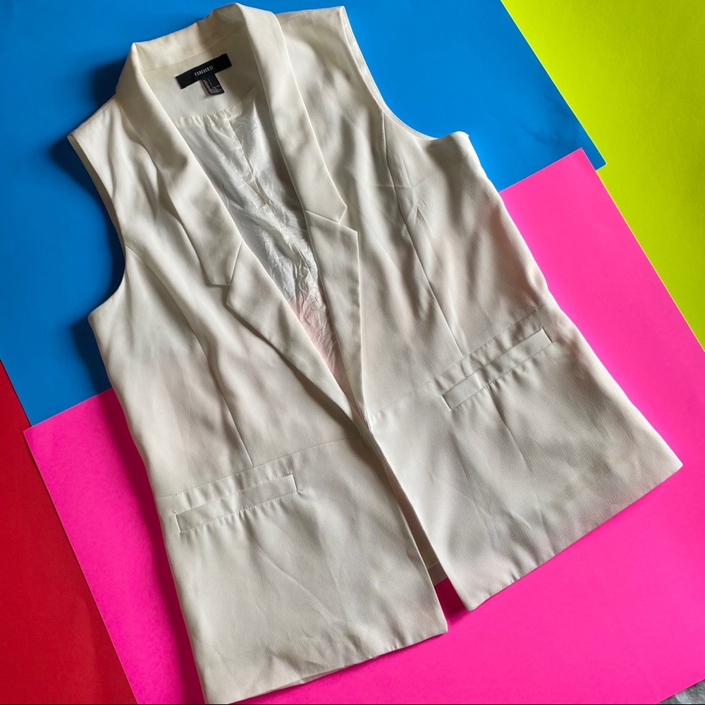 White vest